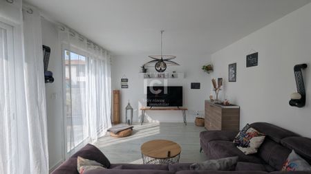 Location Maison 5 pièces 108m² - Photo 2