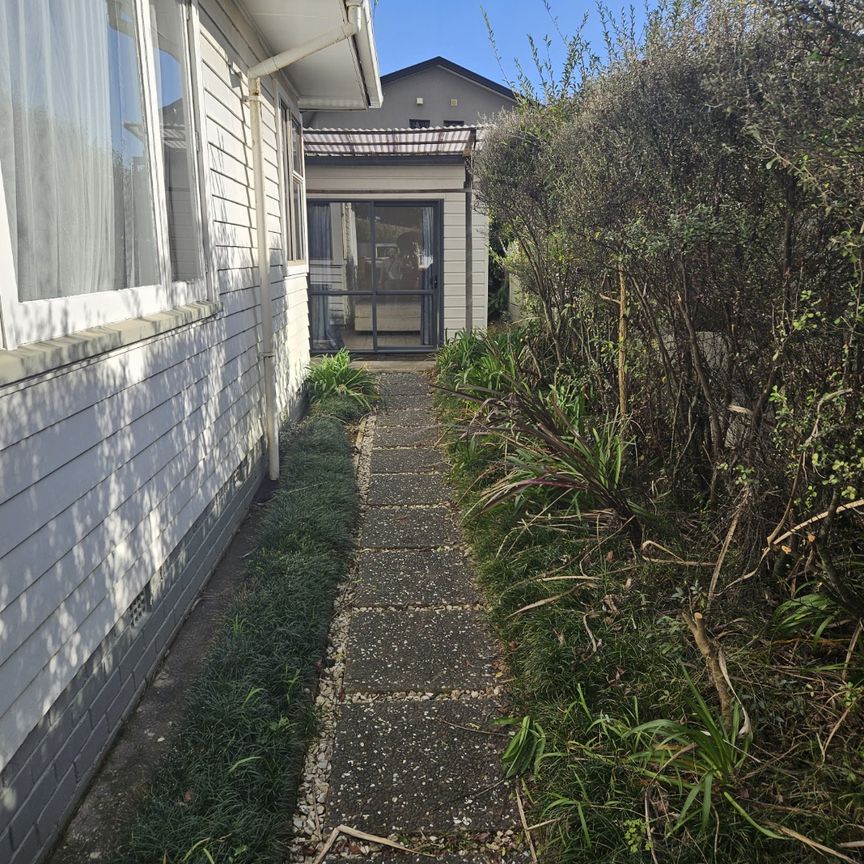 Property Management9B Mahon Place, Papatoetoe - Flats for Rent - Photo 1
