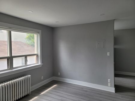 For Lease - 312 Douglas Avenue Unit# 304, Toronto, Ontario - Photo 5