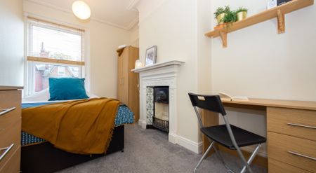 43 Headingley Avenue, Headingley, Leeds, LS6 3ER - Photo 4