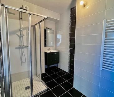 Location Appartement 2 pièces 49m² ST ANDRE LES VERGERS 10120 - Photo 5