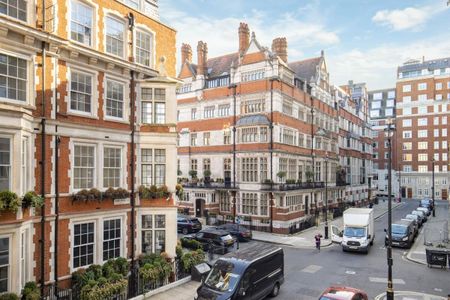 An exceptional apartment in one of Mayfair's most sought-after buildings. - Photo 3