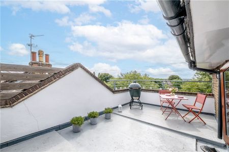 Flat to rent - Shooters Hill Road, London, SE3 - Photo 3