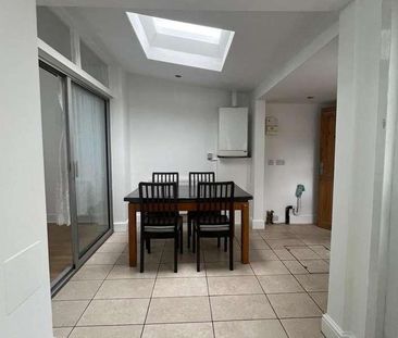 Holmwood Road, Ilford, IG3 - Photo 2