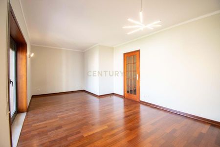 Santo António dos Olivais, Coimbra - Photo 5