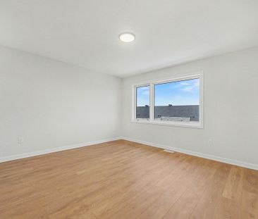 For Lease - 401 Glenroy Gilbert Drive Unit# 23, Barrhaven, Ontario - Photo 5