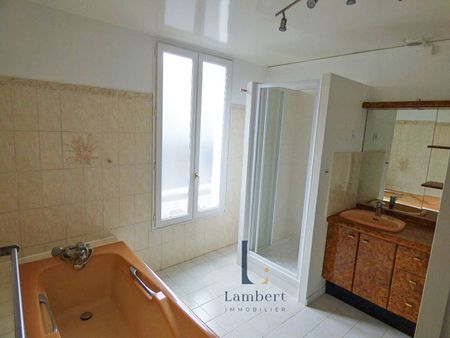 Location Maison 6 pièces 110m² - Photo 5