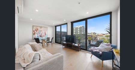 City Views in modern complex - Photo 2