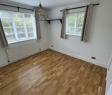 2 Bedroom Flat - Photo 3