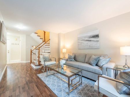 For Lease - 39 Ross Linton Drive, Aurora, Ontario - Photo 2