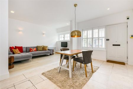 2 bedroom in Bayswater - Photo 3