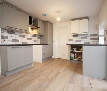 2 bedroom bungalow to rent - Photo 3