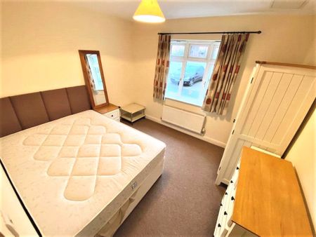 St James Court, 4 Moorland Road, Didsbury, Greater Manchester, M20 6AZ - Photo 3