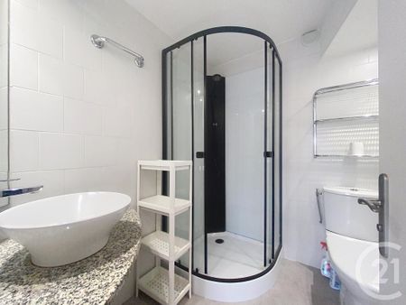 Location Appartement 2 pièces 50m² VILLEFRANCHE SUR MER 06230 - Photo 5