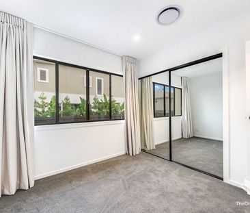 Luxurious Four Bedroom Terrace Home - Photo 4