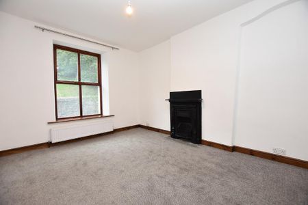 2 bedroom duplex to rent - Photo 3