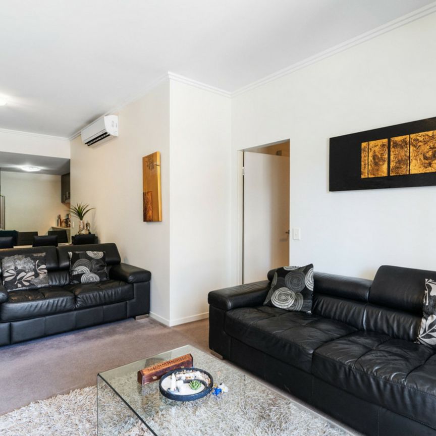 Sleek 2 Bedroom West Perth Apartment - Photo 1