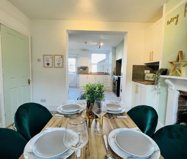 BEDROOM 4 – MEDIUM DOUBLEENSUITE - Photo 6