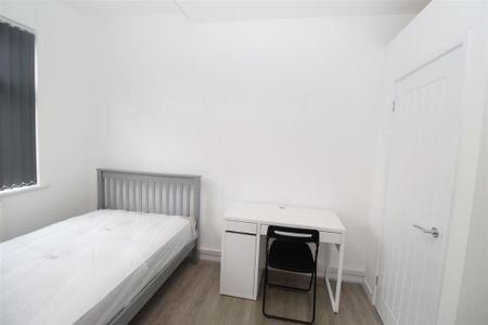 5 bedroom house to rent - Photo 4