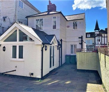 3 bedroom detached house to rent - Photo 2