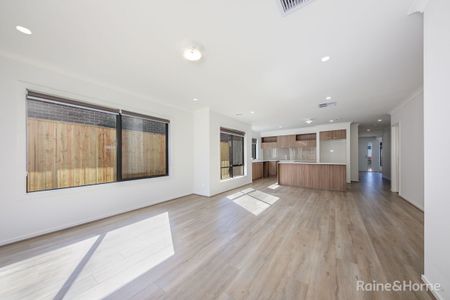 Luxurious Carlisle Family Home - Photo 5
