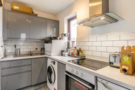 Dorney Court, Ranelagh Gardens, SW6, London - Photo 4