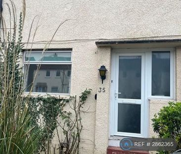 2 bedroom semi-detached house to rent - Photo 6