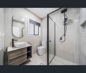 15a Brentwood Street, Fairfield West, NSW 2165 - Photo 6
