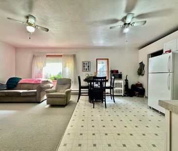 For Lease - 1775 Bowmanville Avenue Unit# Apt B, Clarington, Ontario - Photo 3