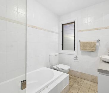 3- 6 Month Lease - Fully Furnished - Photo 4