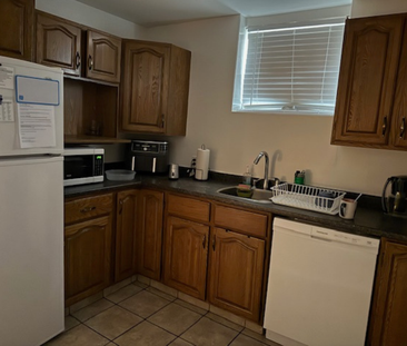 Room Rental Near U of S - Photo 4