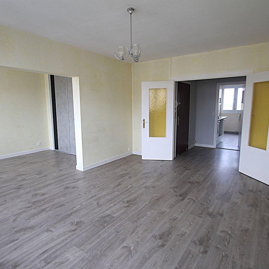 Quartier Laennec, dans résidence avec gardien, au 7éme étage, appartement de 72,50 m² comprenan... - Photo 1