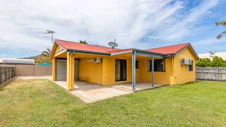 11 Saxby Crescent, Mount Louisa QLD 4814 - House For Rent | Domain - Photo 5