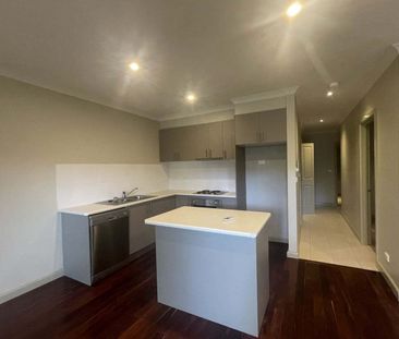 Spacious Ground-Floor Apartment in Prime Central Location - Photo 6