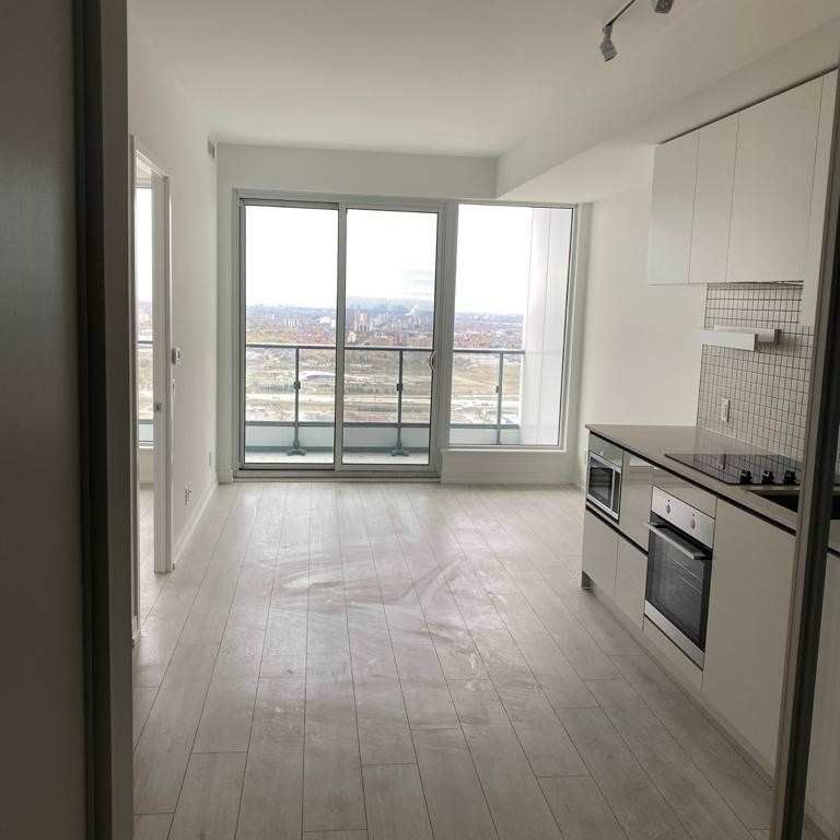 For Lease - 5 Buttermill Avenue Unit# 5205, Vaughan, Ontario - Photo 1