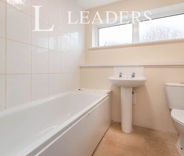 2 bedroom house to rent Eastbourne Avenue, Stevenage, Hertfordshire... - Photo 5