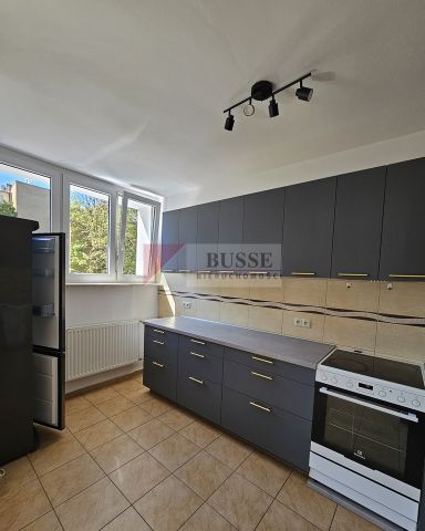 Trzy pokoje z balkonem widok na Katedrę ! - Photo 5