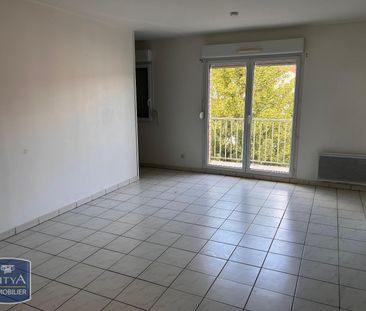 Location Appartement 2 pièces 54m² BAILLEUL 59270 - Photo 3