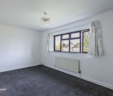 Adkinson Avenue, Dunchurch, Rugby - Photo 4