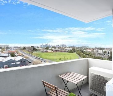 909/1 Ascot Vale Road, Flemington - Photo 2