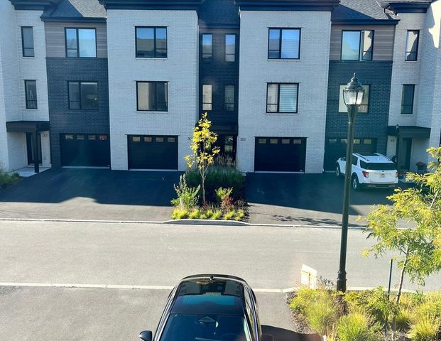 À louer / Maison à étages - Photo 1