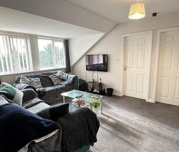 3 bedroom apartment to rent - Photo 6