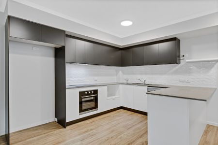 Application Approved - Chic 2 Bedroom Unit - Nambour CBD - Photo 5