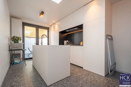 KORTRIJK - Instapklare woning met 2 SLPK. + bureau én stadskoer - Foto 5