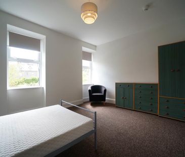 4 Victoria Park - Photo 3