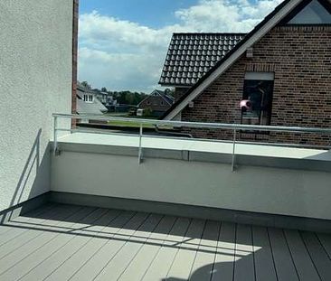 Großzügige barrierefreie 3 Zi.-Neubau-Wohnung mit Einbauküche und toller Loggia - Photo 1