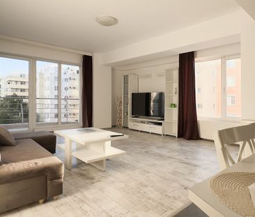 Apartament cu 3 camere in Mamaia, cu vedere la lac, pe termen lung,... - Fotografie 1