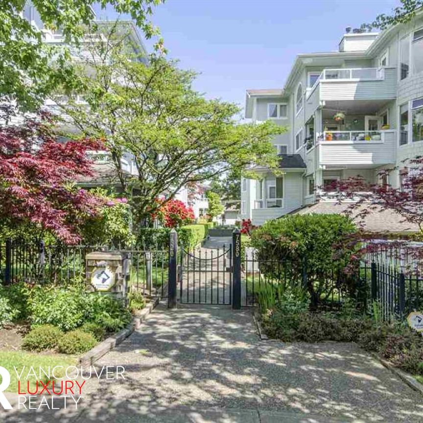 Condo in Vancouver West Side, BC - Photo 1