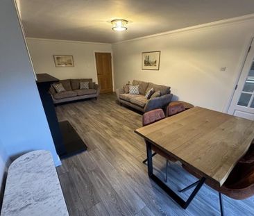 1 Stormont Mews, Belfast, BT5 7FR - Photo 2
