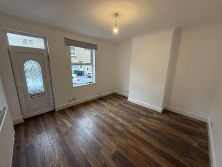 2 bedroom terraced house to rent - Photo 2